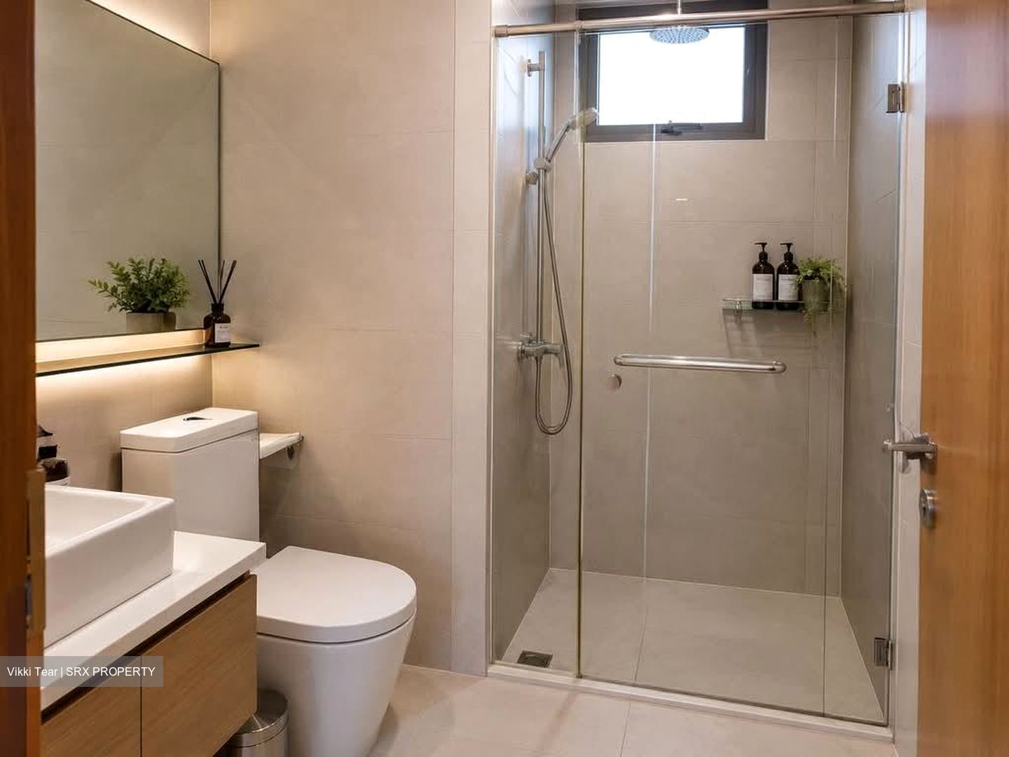 Centro Residences (D20), Condominium #570845491